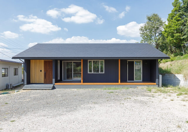 開放的なLDKに集まりたくなる平屋